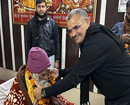 98-yr-old man released from UP jail, gets a farewell from jail staff
